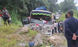 पाँचकिलोमा बस दुर्घटना, २० जना घाइते