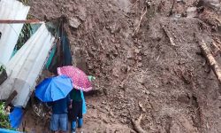 दार्जिलिङमा भीषण पहिरो र बाढी, कम्तीमा २० जनाको निधन