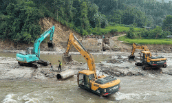 जोगमाई खोलामा डाइभर्सन निर्माण