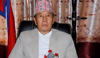 कोशी प्रदेश प्रमुख खापुङसमक्ष अख्तियार वार्षिक प्रतिवेदन हस्तान्तरण