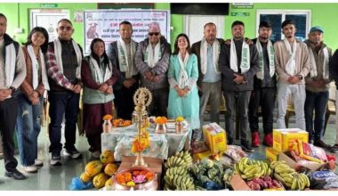 खुमा अर्याल फाउण्डेसनले गर्याे मानव सेवा आश्रममा खाद्यान्न वितरण र नि:शुल्क स्वास्थ्य परीक्षण