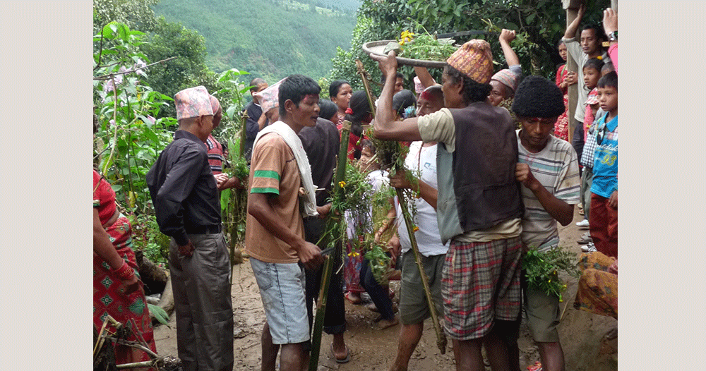 माझी समुदायले मनाए ऐतिहासिक–अनौठो ‘पितरा पर्व’