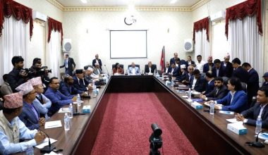 सरकार, निर्वाचन आयोग र दलहरूबीच त्रिपक्षीय संवादमा जोड