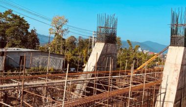 ठेक्का अवधि सकिँदा सेती पुलमा आधा काम