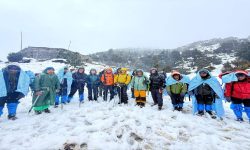 ‘हिडन भ्याली’ मा फसेका १५ जना पर्यटकको उद्धार