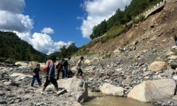 सडक-सम्पर्कविच्छेद भएपछि बिपी राजमार्गमा कष्टकर यात्रा