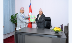 राष्ट्रपति पौडेलसमक्ष राष्ट्रिय प्राकृतिक स्रोत तथा वित्त आयोगको प्रतिवेदन पेस