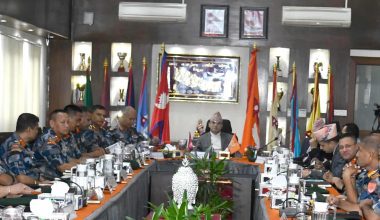 गृहसचिव रामेश्वर दङ्गालद्वारा सशस्त्र प्रहरी प्रधान कार्यालयको निरीक्षण