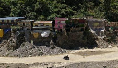 अविरल वर्षाका कारण देशभर सडक अवरुद्ध : यातायात सेवा प्रभावित, वैकल्पिक मार्गमा यात्रु अलमल