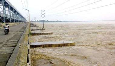वर्षा रोकिएसँगै सप्तकोशी नदीको वहाव घट्दो