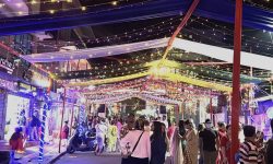 झिलिमिली बत्तीले चम्किएको धरान