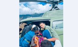 हेलिकप्टरबाट चार गर्भवतीको उद्धार