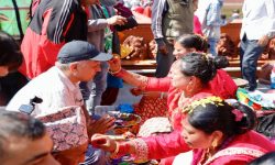 बालगोपालेश्वर मन्दिरमा आज दिदीबहिनी नहुनेहरूले लगाए भाइटीका