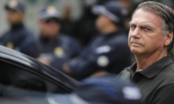 ब्राजिलका पूर्व राष्ट्रपति बोल्सोनारो निगरानी यन्त्र तोडेर भाग्न खोजेको आरोपमा पक्राउ