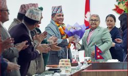 प्रधानमन्त्री कार्कीद्वारा मुख्यसचिव अर्याललाई बिदाइ