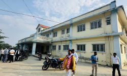 अस्पतालकै भवनबाट गाउँपालिकाको सेवा