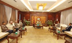 प्रधानमन्त्रीसमक्ष निर्वाचनको वातावरण बनाउन एमाले नेताकाे आग्रह