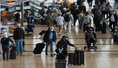 अमेरिकामा सरकारी बन्द: दुई हजार ५०० भन्दा बढी उडान रद्द, यात्रुहरू समस्यामा