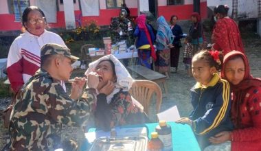 ताकममा सेनाको स्वास्थ्य शिविर: करिब दुई सय जना लाभान्वित