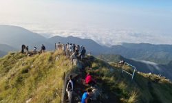 पदयात्रीको रोजाइमा ‘देवचुलीडाँडा’