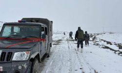 हिमपातपछि तिलिचो र थोराङ्लाको बाटो खुलाउने प्रयास