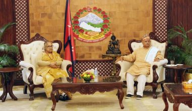 प्रधानमन्त्री र पूर्व राष्ट्रपतिबीच भेटवार्ता