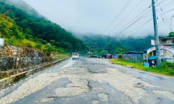 पोखरा–बागलुङ सडकमा यात्रा गर्न सकस