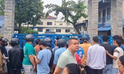 जेन-जी प्रदर्शनमा लुटपाट गर्नेको नाम, ठेगाना, सम्पर्क उपलब्ध गराउन प्रहरीको आग्रह