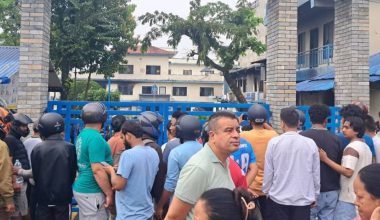 जेन-जी प्रदर्शनमा लुटपाट गर्नेको नाम, ठेगाना, सम्पर्क उपलब्ध गराउन प्रहरीको आग्रह