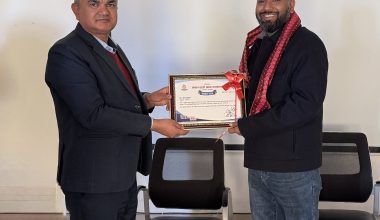 अपराध अनुसन्धानमा सहयोगका कारण नेपाल प्रहरीद्वारा इसेवा सम्मानित