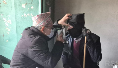 घोडाघोडीमा निःशुल्क आँखा जाँच शिविर : ३८४ जनाको परीक्षण गर्दा ७५ मा मोतियाबिन्दुको समस्या