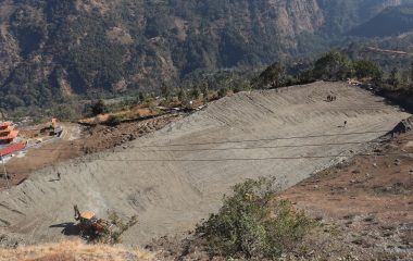 अन्नपूर्णको भुवाने देउरालीमा पाखो सम्माएर खेलमैदान निर्माण