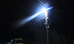 बालबालिकाले देउसीभैलो खेलेर जुटाएको रकमबाट ताराखेतमा सडकबत्ती