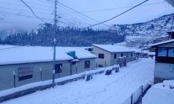 हिमपातले सुदूरपहाडका राजमार्ग र विद्युत् सेवा अवरुद्ध, जनजीवन प्रभावित