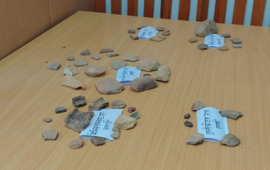 आलेख : मानव इतिहास खोजिँदै, भेटिए भाँडाका टुक्रा