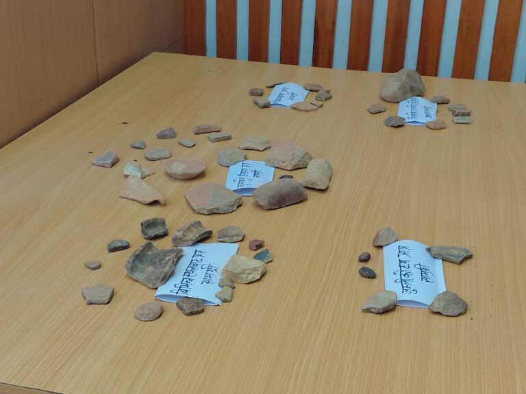 आलेख : मानव इतिहास खोजिँदै, भेटिए भाँडाका टुक्रा