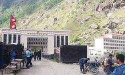 रसुवागढीस्थित पुल सञ्चालनमा आएसँगै चिनियाँ समान ढुवानी सहज