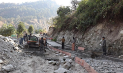 मार्ग खुलेको १७ वर्षपछि भिरकाटे–दोवा सडक स्तरोन्नति