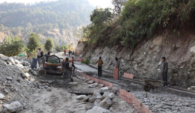 मार्ग खुलेको १७ वर्षपछि भिरकाटे–दोवा सडक स्तरोन्नति