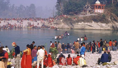 माघेसङ्क्रान्तिमा देवघाट जान निःशुल्क बस सेवा