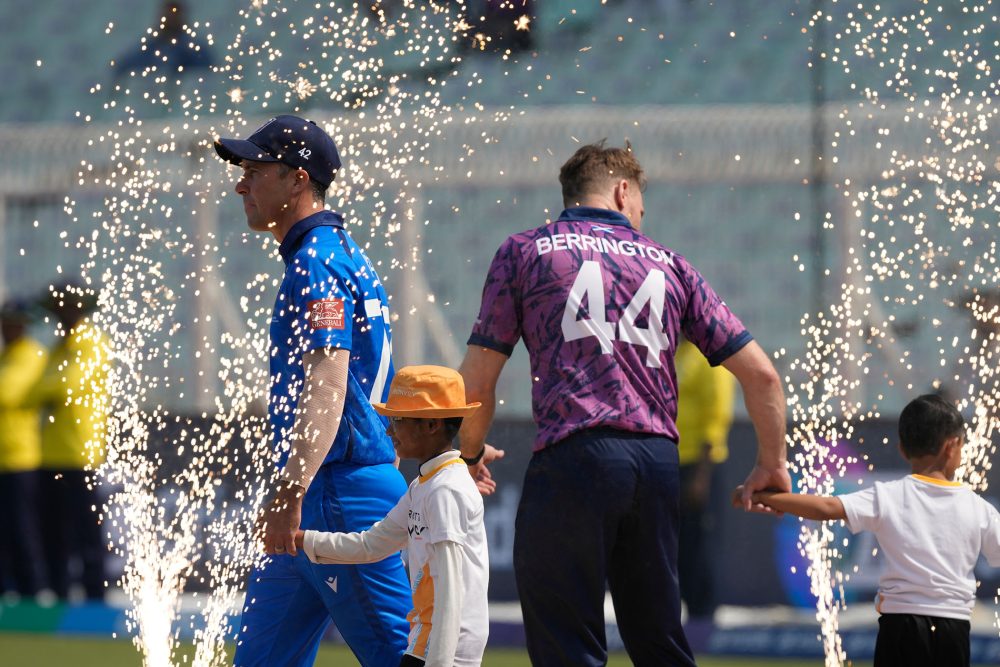 स्कटल्यान्डले इटालीलाई दियो २०८ रनको चुनौती