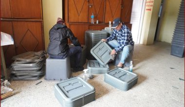 मकवानपुरमा निर्वाचन तयारी तीव्र, पुराना मतपेटिका मर्मतदेखि सुरक्षा व्यवस्थासम्म