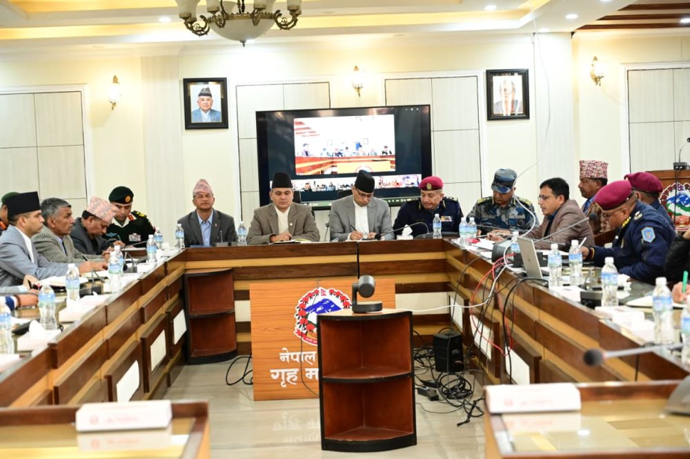 निर्धक्क भएर मतदान प्रक्रियामा भाग लिन मतदातालाई गृहमन्त्री अर्यालको आह्वान