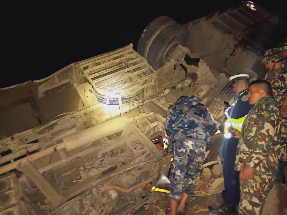 धादिङमा बस दुर्घटना १७ को मृत्यु, २४ घाइते