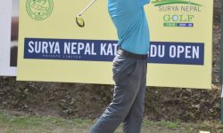 सूर्य नेपाल काठमाडौं ओपन, भुवन एक स्ट्रोकको अग्रता सहित शीर्षस्थानमा