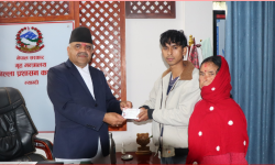 सुवासलाई ११ वर्षको पर्खाइपछि आमाको नामबाट नागरिकता