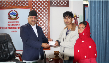 सुवासलाई ११ वर्षको पर्खाइपछि आमाको नामबाट नागरिकता