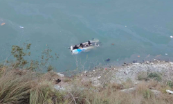 बस दुर्घटनामा हराइरहेकाहरूको खोजी तीव्र