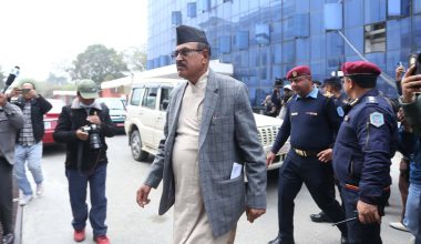 जेनजी आन्दोलन जाँचबुझ आयोगको टोली प्रतिवेदन बुझाउन प्रधानमन्त्री कार्यालयमा