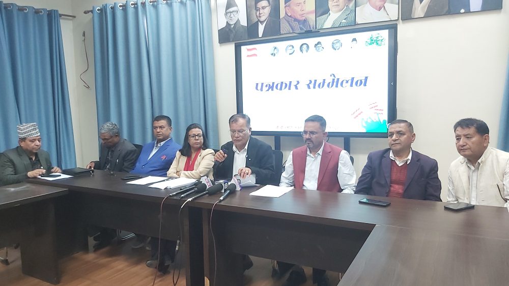 सुशासन, समृद्धि र जनताको प्रगतिको विषयमा कांग्रेस प्रतिबद्ध छ : प्रवक्ता चालिसे